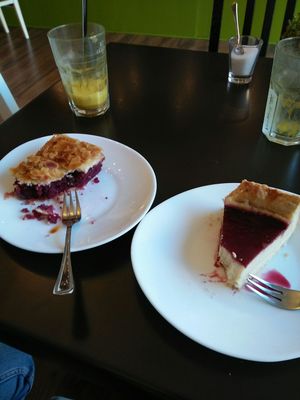 Amazing!  Kirschkuchen und Cheesecake. at Schmeckerling in Munich
