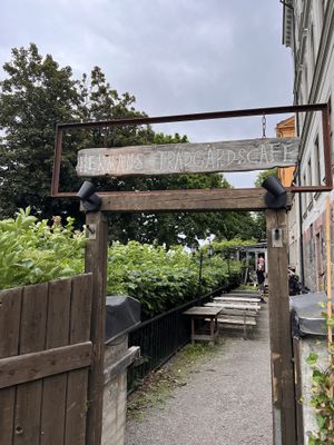 It’s a little tricky to find but this is the entrance   at Hermans in Stockholm