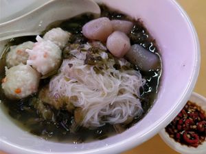 braised bee hoon.  at San Ho Gourmet 三和美食 in Central Singapore