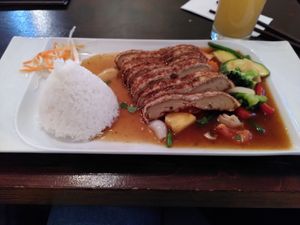 Vegan duck with sweet sauce at Good Morning Vietnam Vegan in Berlin