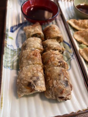 Nem Ron (filled crispy rice paper rolls)   at Good Morning Vietnam Vegan in Berlin