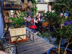 Outdoor seating at Good Morning Vietnam at Good Morning Vietnam Vegan in Berlin