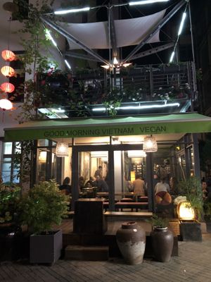 Various seating options  at Good Morning Vietnam Vegan in Berlin