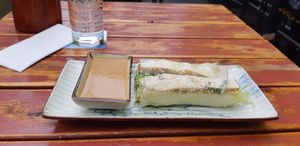 Summer roll with peanut butter sauce at Good Morning Vietnam Vegan in Berlin