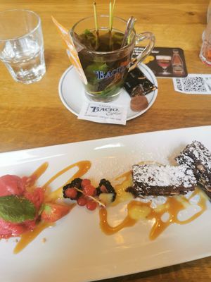 Vegan brownie at Brouwerij Het Anker in Mechelen