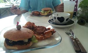 Delicious burger at Bonavida  in Matamoros