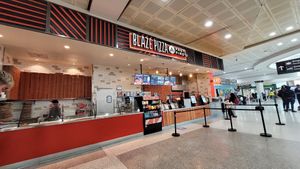  at IAH - Blaze Pizza - TA in Houston