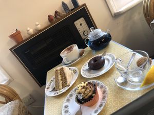 Tea and cakes  at Okomoko in Farnham