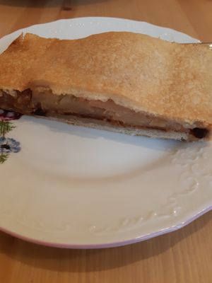 Strudel at BeMakroBio in Prague