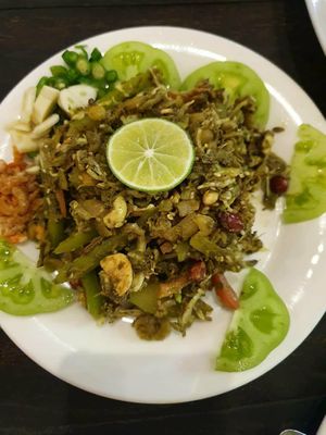 Tea leaf salad at Pansuriya in Yangon