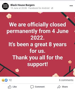 Facebook update at Black House Burgers in Kuta