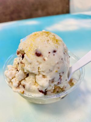 Pecan me ice cream made with coconut milk! YUM!!!🥰❤️😘 at Best Ice Cream in Fort Myers