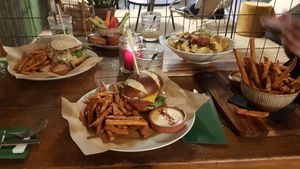 Hoofdgerechten at BACKYARD in Rotterdam