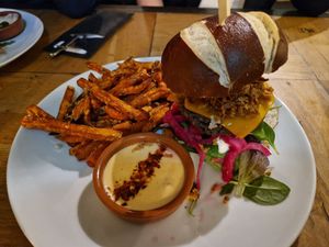 Cheeze burger at BACKYARD in Rotterdam