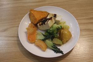 Our choice of selection at Ahimsa Buffet 無肉食 - Mong Kok in Kowloon