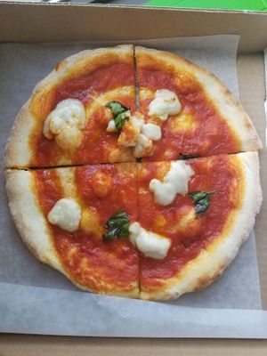 Margarita pizza at The Vegitaliano in Vaughan