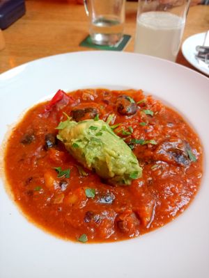 Käferbohnen Kürbis Eintopf mit Avocado vegan geordert at Gasthaus Schöne Perle in Vienna