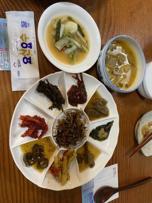 The mushroom set  at Hyangjeok Won - 향적원 in Gyeongju