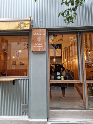  at Falafeleria - Sta Barbara in Madrid