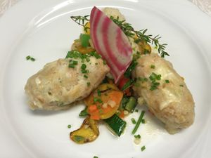 Allgäuer Käsnocken vegan auf Wokgemüse asiatisch at Naturlandhaus Krone in Maierhoefen