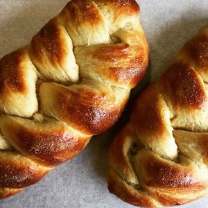Grandes brioches at Mon Epicerie in Narbonne