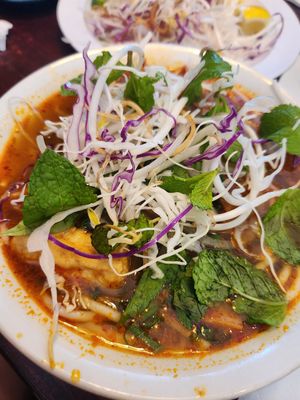 V17 / bun bo hue at Pho Palace in Arlington
