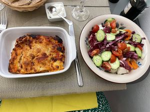 Lasagne con Ragu and Insalata Mista at Gioia Caffetteria Gastronomia Vegana in Sassari