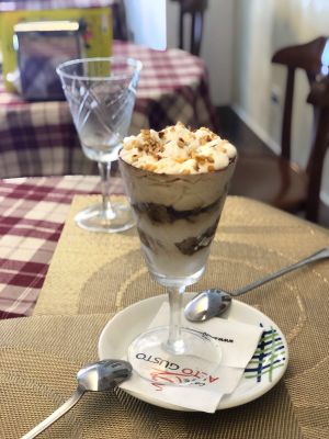 Tiramisu vegano at Gioia Caffetteria Gastronomia Vegana in Sassari