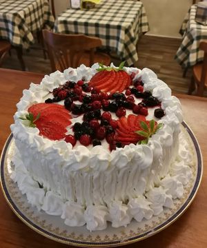 Torta Gioia ai frutti di bosco 😋 at Gioia Caffetteria Gastronomia Vegana in Sassari