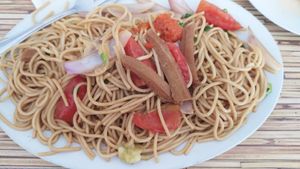 Tallarín saltado at Loving Hut - Surquillo in Lima