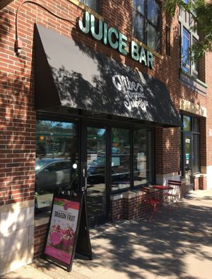 Exterior September 2024 at Vibe Organic Juice Bar in St Louis Park
