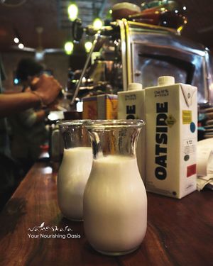 Say hello to dairy-free! 🥥🥥

We provide several plant-based milk alternatives for the coffee menu to choose from:

✅Homemade almond mylk
✅Homemade coconut mylk
✅O at Namaskara Coffee & Superfoods in Ubud