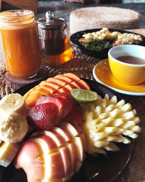 Whether you're in the mood for fruit slices, pancakes, a smoothie, or coffee, we have something for everyone.🍞🍳

#YourNourishingOasis #NamaskaraOasis #NamaskaraUbud at Namaskara Coffee & Superfoods in Ubud