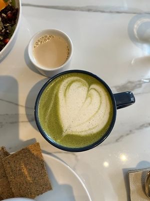 matcha latte at Kale+Coco in Dublin