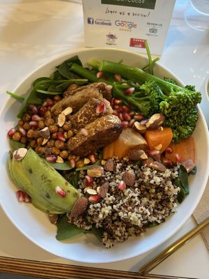 Tempeh buddha bowl pre-saucing  at Kale+Coco in Dublin