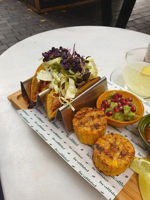Jackfruit tacos at Healthful in Rotterdam