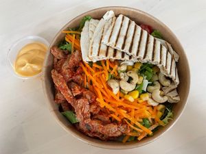   at Rich 'N Greens in Cologne