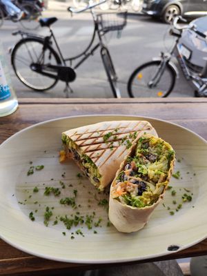  at Rich 'N Greens in Cologne