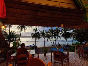 Beautiful ocean view a the sun was setting 🌞 at Stashus Con Fusion in Puerto Viejo De Talamanca