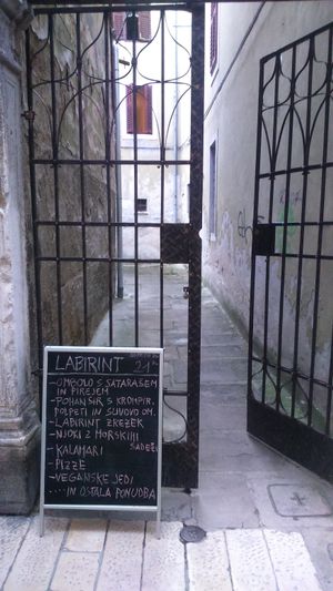 entry at Labirint in Koper
