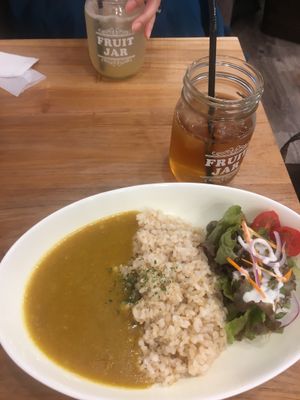 vegan curry rice at Swell Bowls in Tokyo