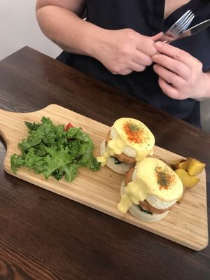 Tofu Benedict at Swell Bowls in Tokyo