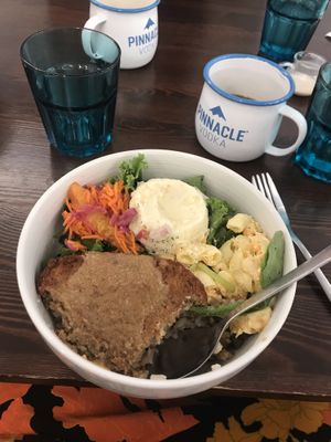 Piko bowl  at Swell Bowls in Tokyo