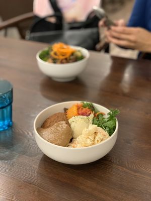 Loco moco bowl at Swell Bowls in Tokyo