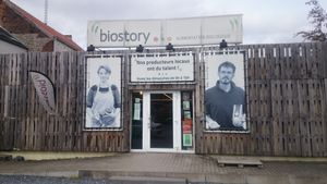 Outside at Färm in Jodoigne