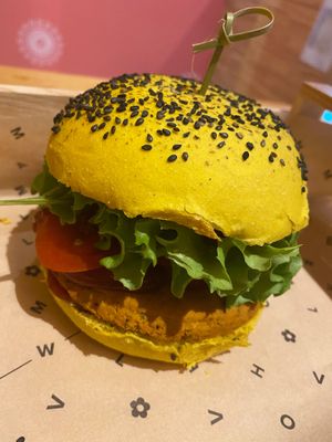 Spicy burger at Flower Burger in Bergamo