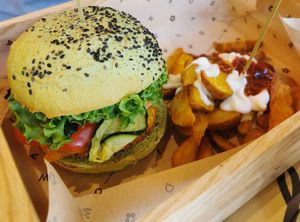  at Flower Burger in Bergamo