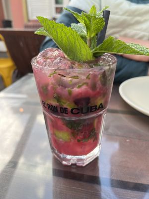Mojito wild berry  at Raiz in Sintra