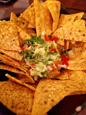 Guacamole at Raiz in Sintra
