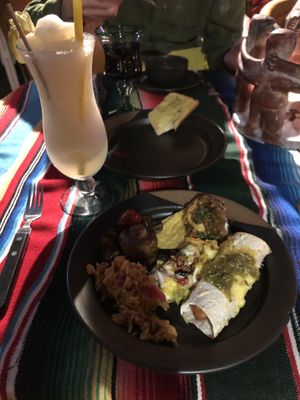 Jambalaya rice, spicy mushrooms, enchilada, cauliflower steak, nachos at El Castillo in Valkenburg